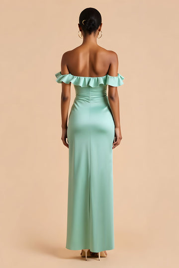Robe de demoiselle d’honneur longue en satin vert menthe à épaules dénudées